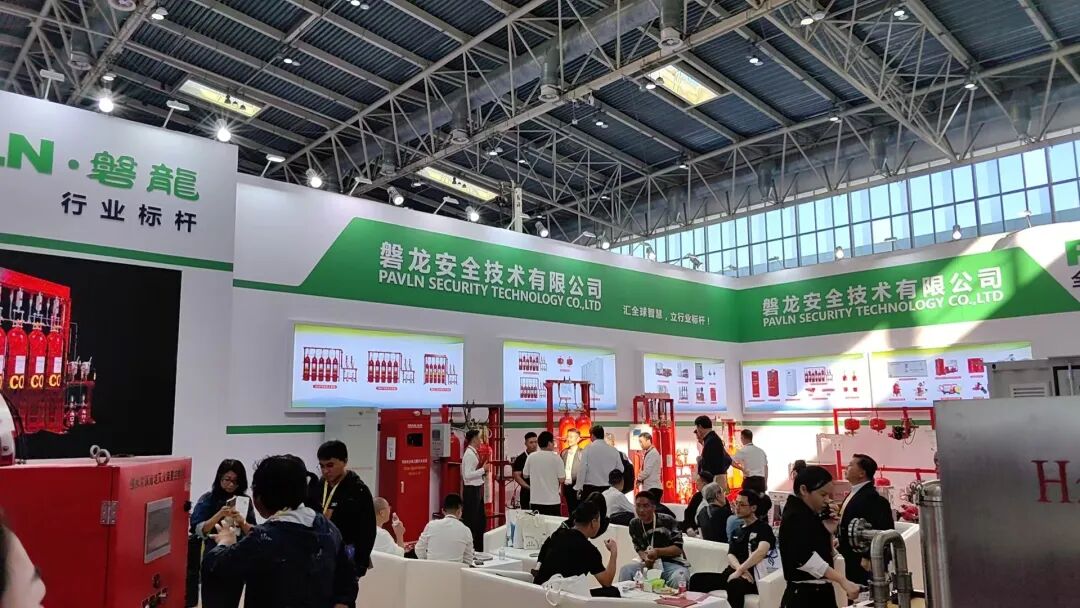 ابتكارات PAVLN في معرض "CHINA FIRE 2025" تدفع عجلة التطوير عالي الجودة في قطاع الإطفاء
